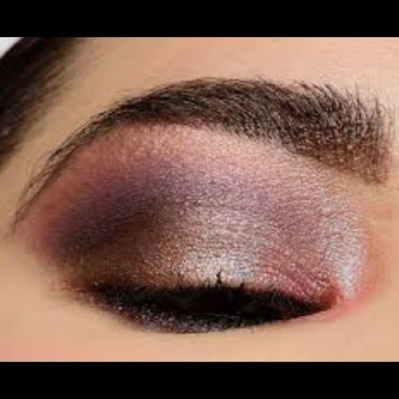 - “LAST ONE hard to find PRETTY BABY” QUAD EYE SHADOW PALETTE by TOM FORD - Picture 3 of 11